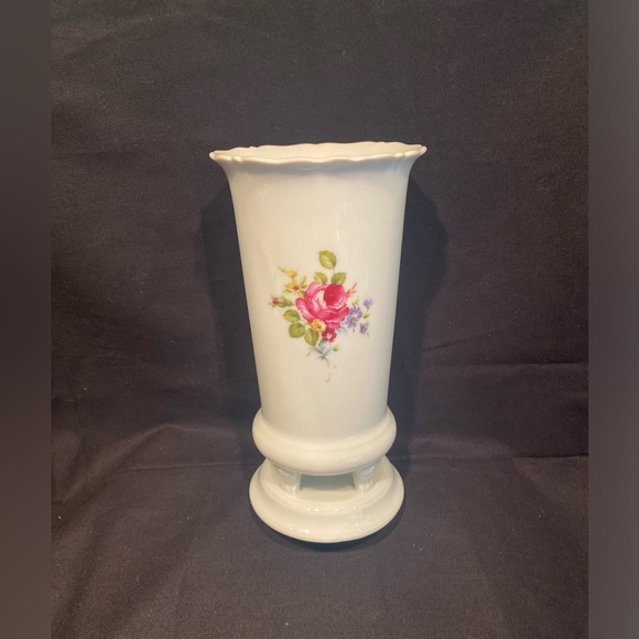 Vase Kaiser W Germany flowered porcelain vase - Picture 11 of 14